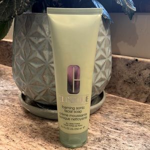 New Clinique Foaming Sonic Facial Soap 8.5 fl. oz /250 ml